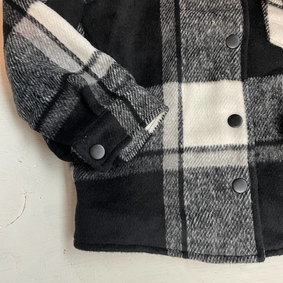 Made by Molly Flannel Hooded Jacket Size 4 - Picture 6 of 8